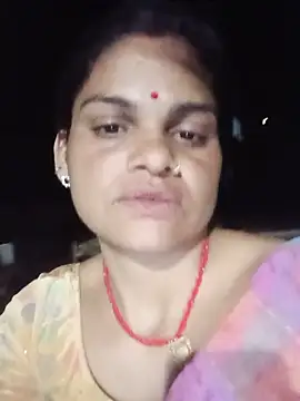 Snapshot of SHMA-77 chatting on 05-19-26, 03:29 SHMA-77 online show from 05-19-26, 03:29
