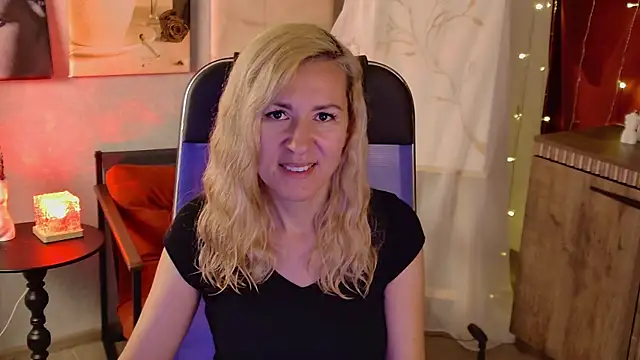 Snapshot of DonnaSmitth chatting on 07-02-26, 09:32 DonnaSmitth online show from 07-02-26, 09:32