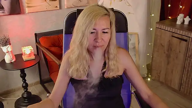 Snapshot of DonnaSmitth chatting on 07-08-26, 06:56 DonnaSmitth online show from 07-08-26, 06:56