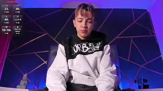 Lian Miller1  online show from 02-17-26, 12:23