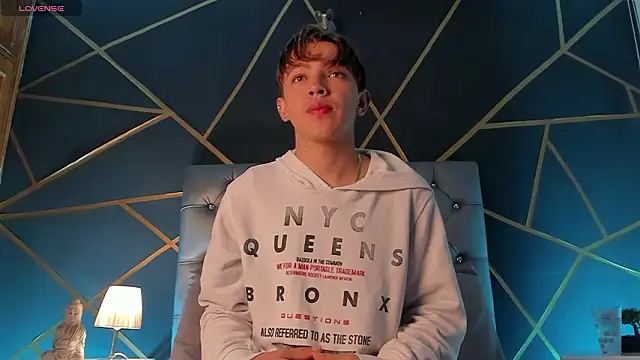 Lian Miller1  online show from 03-04-26, 12:22