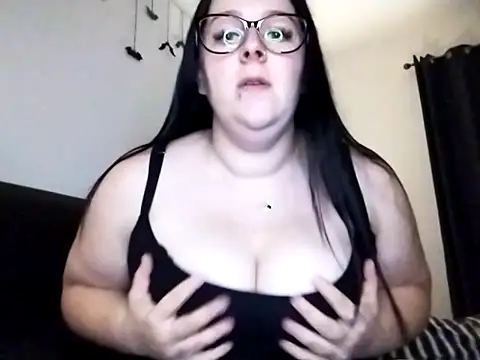 CuteLacexx online show from 10-16-25, 09:16