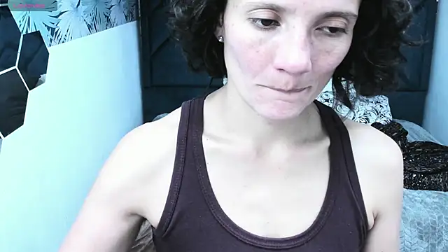 Valery More   online show from 12-18-25, 12:22