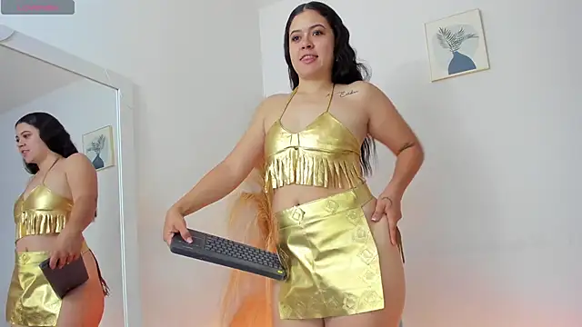 Luna  699 online show from 10-24-25, 11:06
