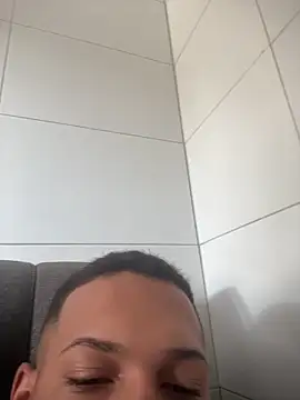 MCLZK online show from 04-13-26, 05:40