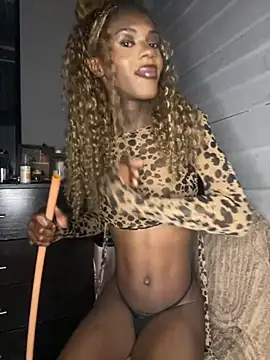 gingergirl67  online show from 10-31-25, 09:27