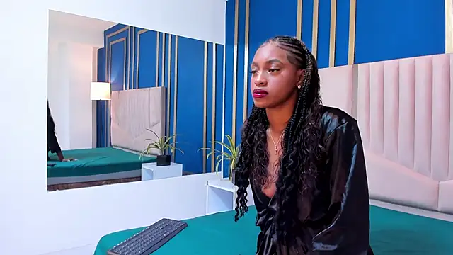 Snapshot of AmaraFierce chatting on 10-21-25, 11:22 AmaraFierce online show from 10-21-25, 11:22