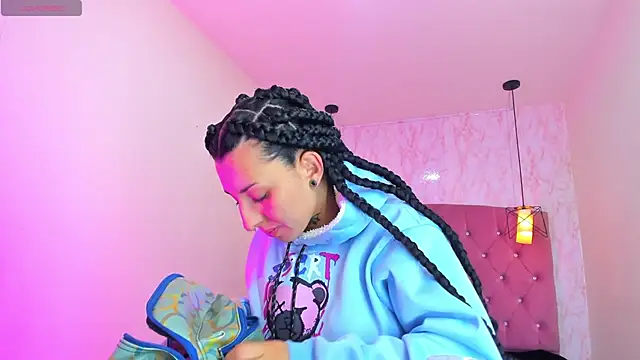 Iris  77 online show from 11-27-25, 11:23