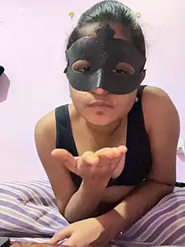 Snapshot of TeluguIshu_teen20 chatting on 10-17-25, 06:32 TeluguIshu teen20 online show from 10-17-25, 06:32