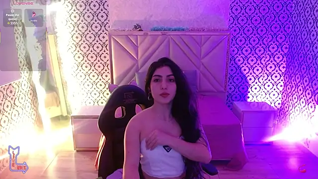 Snapshot of Ixchel_tay chatting on 01-18-26, 03:32 Ixchel tay online show from 01-18-26, 03:32