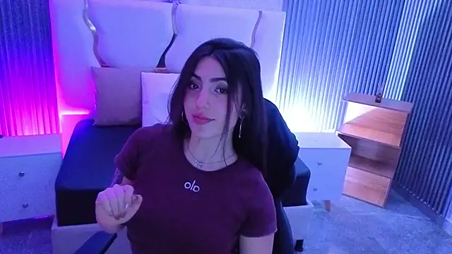 Snapshot of Ixchel_tay chatting on 06-24-26, 03:38 Ixchel tay online show from 06-24-26, 03:38