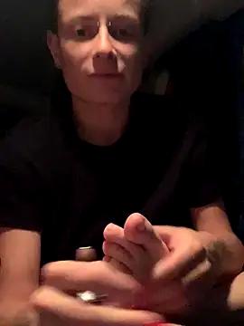 Snapshot of GoldenPussy1329 chatting on 11-06-25, 09:48 GoldenPussy1329 online show from 11-06-25, 09:48