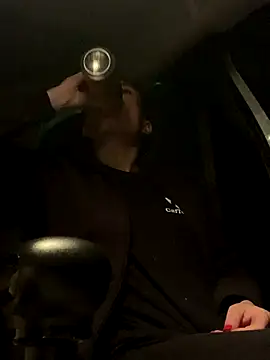 Snapshot of GoldenPussy1329 chatting on 11-07-25, 10:10 GoldenPussy1329 online show from 11-07-25, 10:10