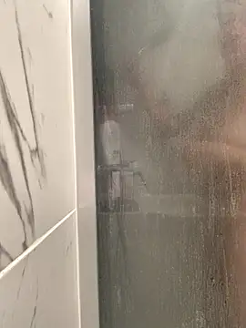 Snapshot of GoldenPussy1329 chatting on 11-28-25, 11:24 GoldenPussy1329 online show from 11-28-25, 11:24