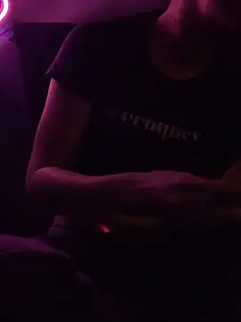 Snapshot of GoldenPussy1329 chatting on 12-16-25, 10:26 GoldenPussy1329 online show from 12-16-25, 10:26