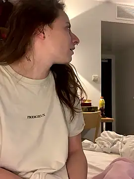 Snapshot of GoldenPussy1329 chatting on 02-08-26, 07:39 GoldenPussy1329 online show from 02-08-26, 07:39