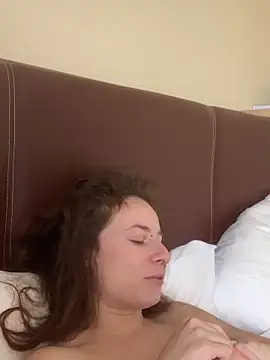 GoldenPussy1329 online show from 03-14-26, 02:22