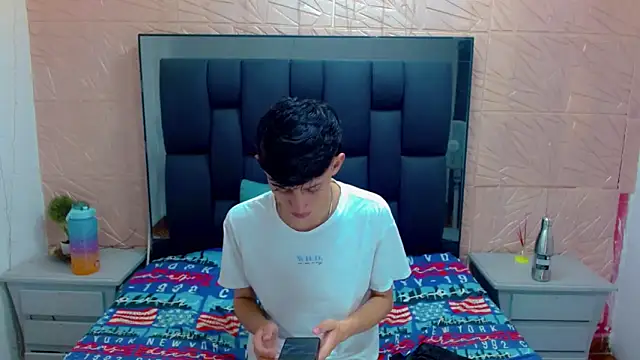 thaigo twink38 online show from 10-27-25, 03:43