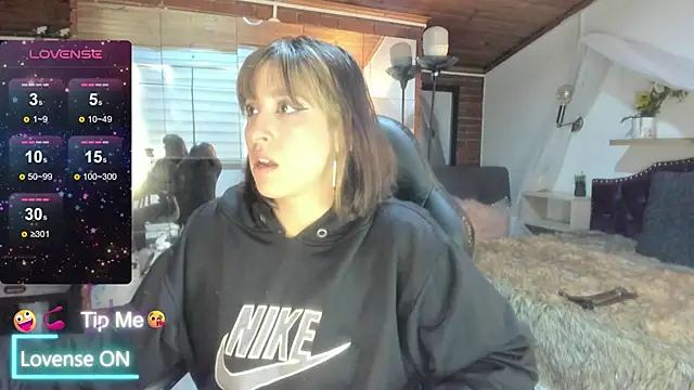 sophialyh 1 online show from 04-13-26, 01:05