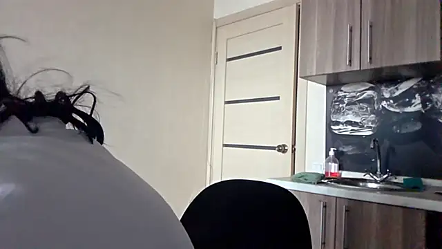 Beeping Creature online show from 04-09-26, 07:03