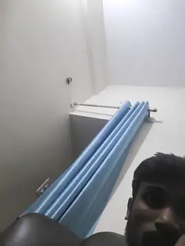 Snapshot of kiddoo99 chatting on 11-14-25, 07:12 kiddoo99 online show from 11-14-25, 07:12