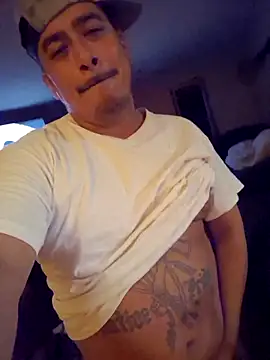 Snapshot of Nativeking32 chatting on 09-27-25, 05:34 Nativeking32 online show from 09-27-25, 05:34