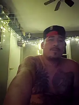 Snapshot of Nativeking32 chatting on 11-05-25, 06:13 Nativeking32 online show from 11-05-25, 06:13