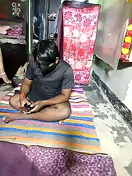 RED Queen 6 online show from 11-13-25, 04:28