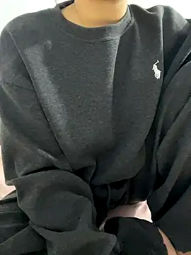 lee ly online show from 11-04-25, 01:54