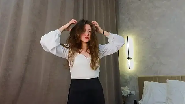 LewisThrone online show from 10-09-25, 11:41