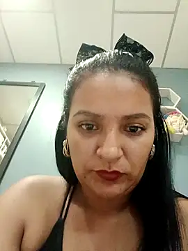 Snapshot of Choco-Ita chatting on 10-07-25, 01:47 Choco-Ita online show from 10-07-25, 01:47