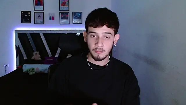 Snapshot of Sebasxxl12 chatting on 01-09-26, 02:58 Sebasxxl12 online show from 01-09-26, 02:58