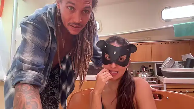 Monk and Mia online show from 10-11-25, 10:47