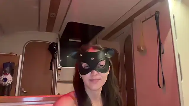 Monk and Mia online show from 11-06-25, 04:24