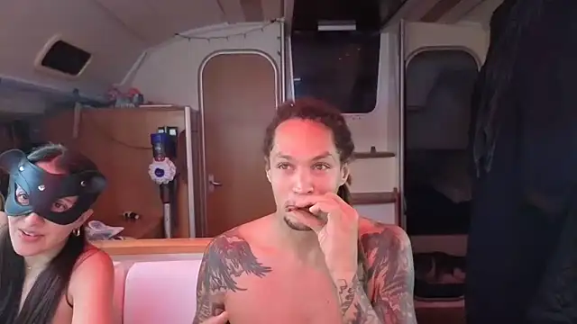 Monk and Mia online show from 12-05-25, 05:16