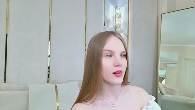 Lili Lohan online show from 05-27-26, 05:04