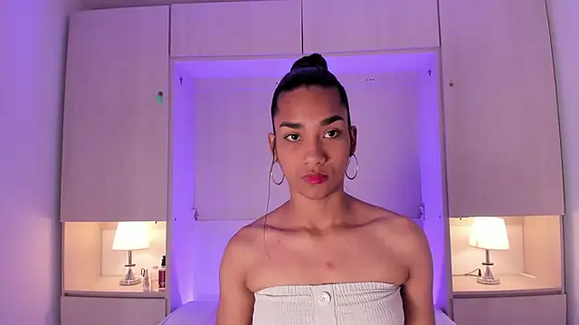 AnahiCollins online show from 11-28-25, 11:35