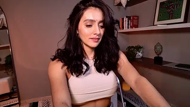 Snapshot of Milana_De chatting on 05-02-26, 12:04 Milana De online show from 05-02-26, 12:04