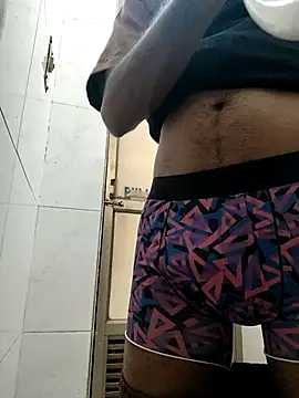 Snapshot of Rahulkumar_89 chatting on 10-11-25, 08:35 Rahulkumar 89 online show from 10-11-25, 08:35