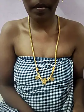 Snapshot of Tamil_Monika chatting on 04-20-26, 08:06 Tamil Monika online show from 04-20-26, 08:06