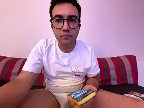 xochipilliii online show from 10-07-25, 04:26