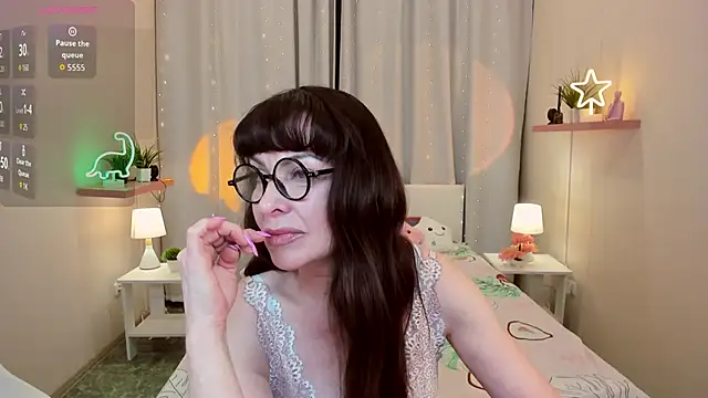 LindaRomero online show from 11-27-25, 07:43