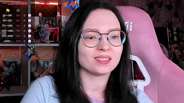 Snapshot of power_robynn chatting on 06-01-26, 04:20 power robynn online show from 06-01-26, 04:20