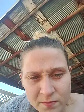 Queen2454 online show from 09-28-25, 06:57