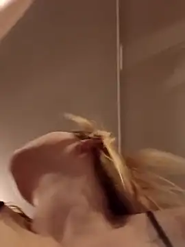 Queen2454 online show from 02-27-26, 12:16