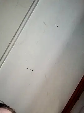 Queen2454 online show from 04-19-26, 01:49