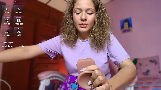 Snapshot of Your_Barbie_ chatting on 10-03-25, 01:46 Your Barbie online show from 10-03-25, 01:46