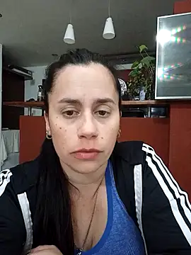 Snapshot of Amarteverdaderamente chatting on 11-17-25, 11:43 Amarteverdaderamente online show from 11-17-25, 11:43