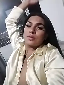 RobertaxGutierrez online show from 10-07-25, 04:09