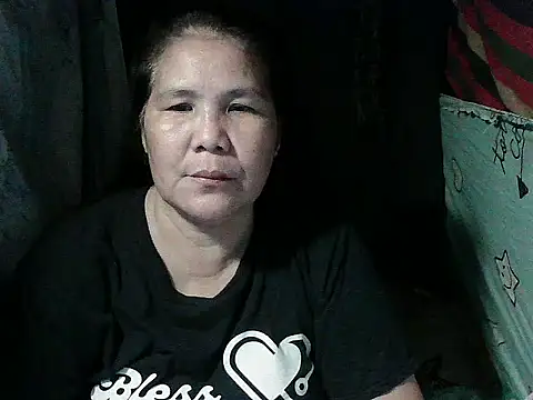 Snapshot of milagrose_rose chatting on 03-25-26, 01:28 milagrose rose online show from 03-25-26, 01:28